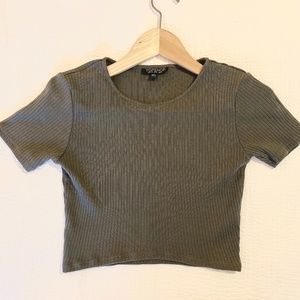 TOPSHOP Ribbed Fitted Crop Top